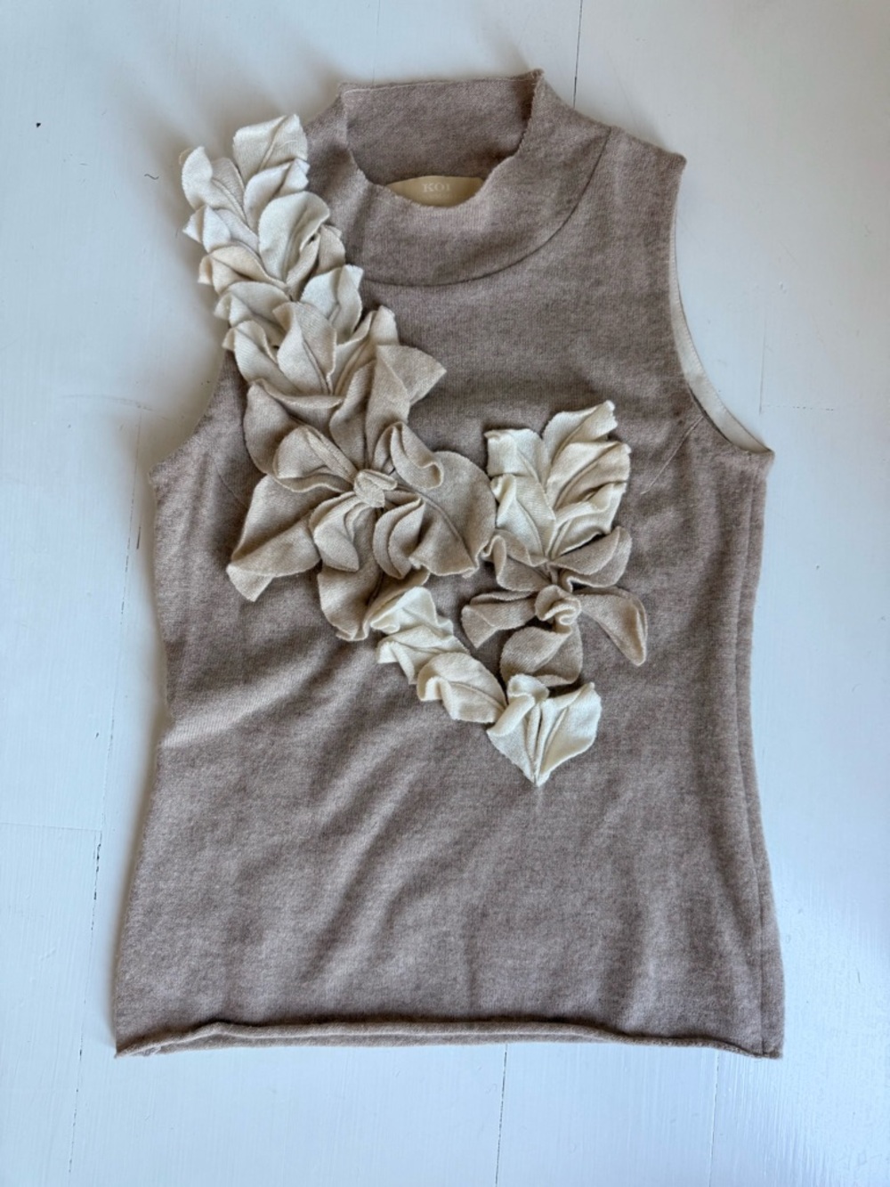 Koi Suwannagate Sleeveless Floral Appliqué Cashmere Top